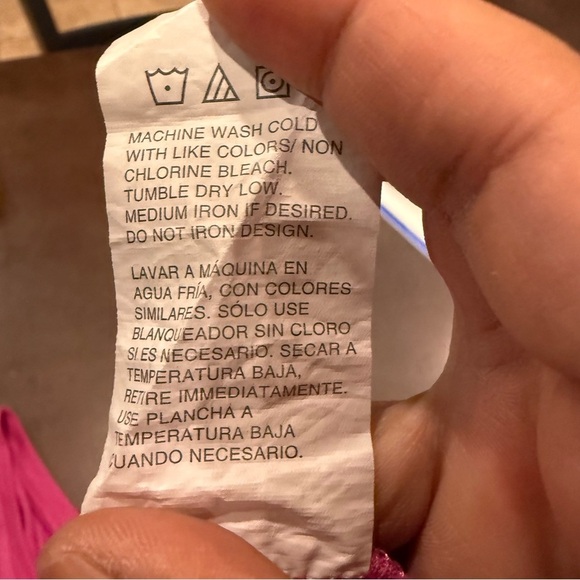 Sanrio Red and Pink Hello Kitty Short Sleeve Tees misc bundle size M - Picture 5 of 16